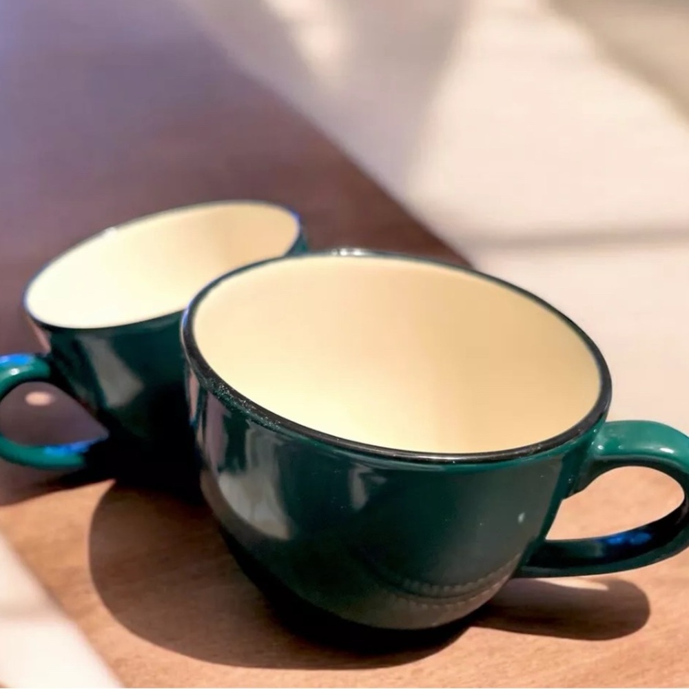 Pair of Elegant hunter Green Ceramic Cups made in Mexico 🇲🇽